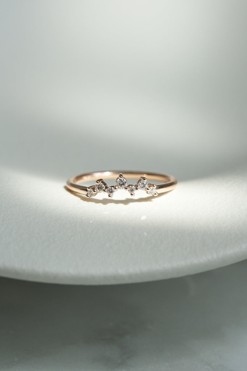 BILLIE ring // 14k Gold + 7 diamonds