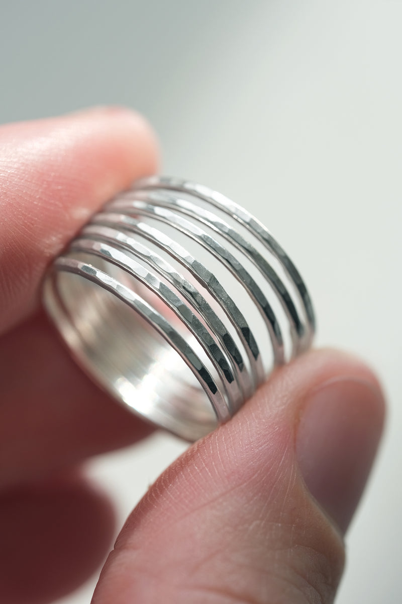 Bague mince martelée // Argent