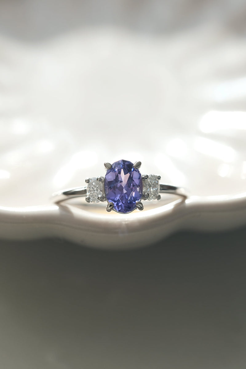 READY TO SHIP // FLAVIE Ring // Indigo Blue Sapphire 1.07ct