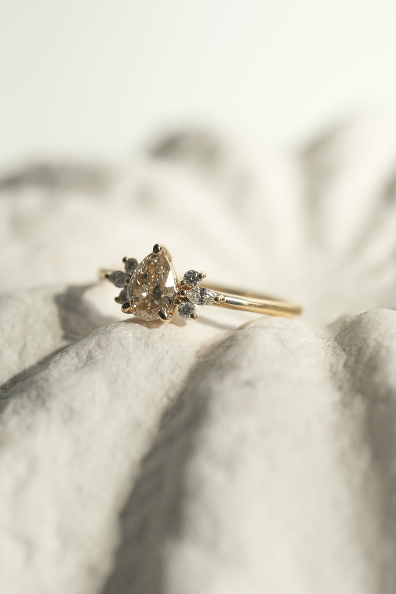 READY TO SHIP // HOLLY ring // Champagne pear diamond 0.52ct