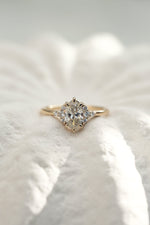 READY TO SHIP // JUNE Ring // CANADIAN oval Diamond 0.77ct