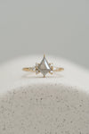 PRÊTE À PARTIR // Bague JINNY // Diamant gris pâle 0.56ct
