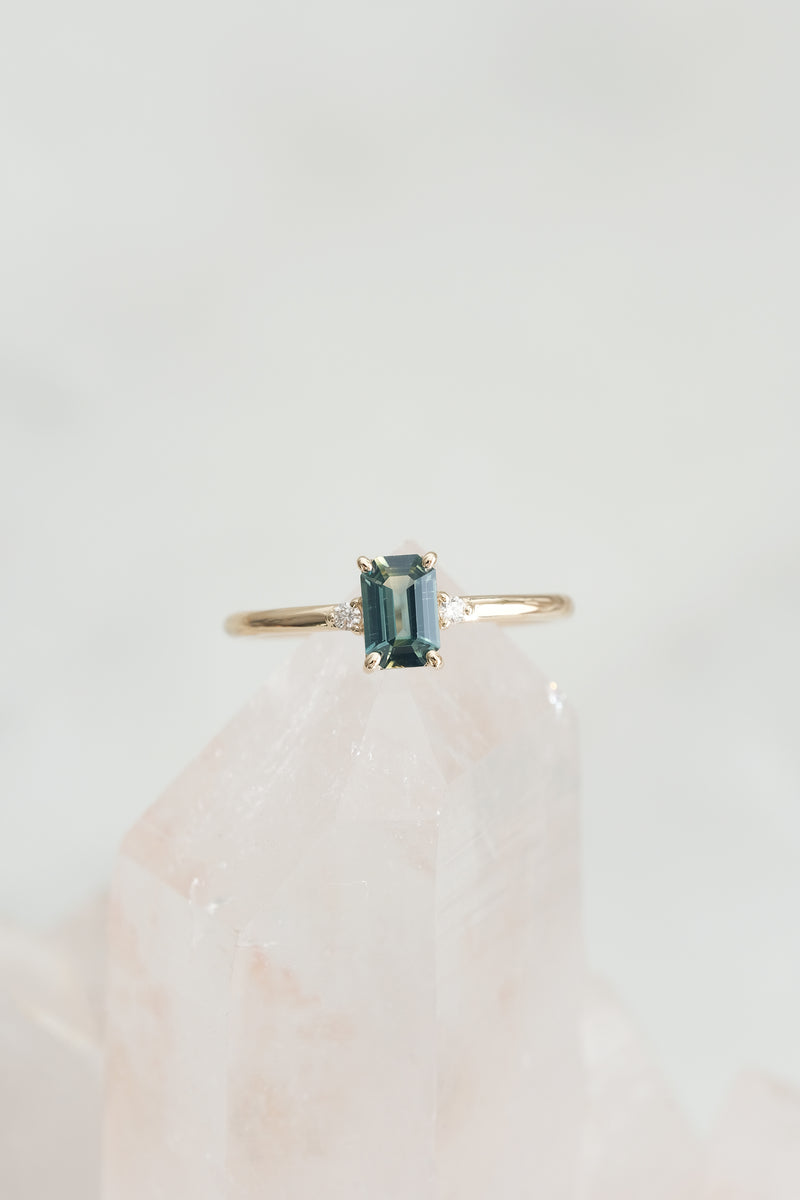 READY TO SHIP // LÉA Ring // Teal sapphire 