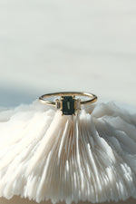 READY TO SHIP // RHYA Ring // Green Sapphire