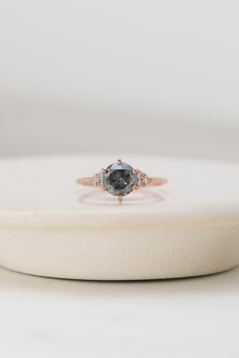 PRÊTE À PARTIR // Bague TALIA // Diamant gris 1,59ct