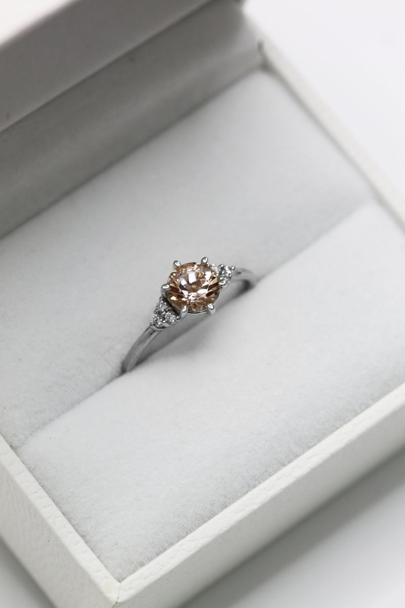 TALIA ring // Morganite 6 mm