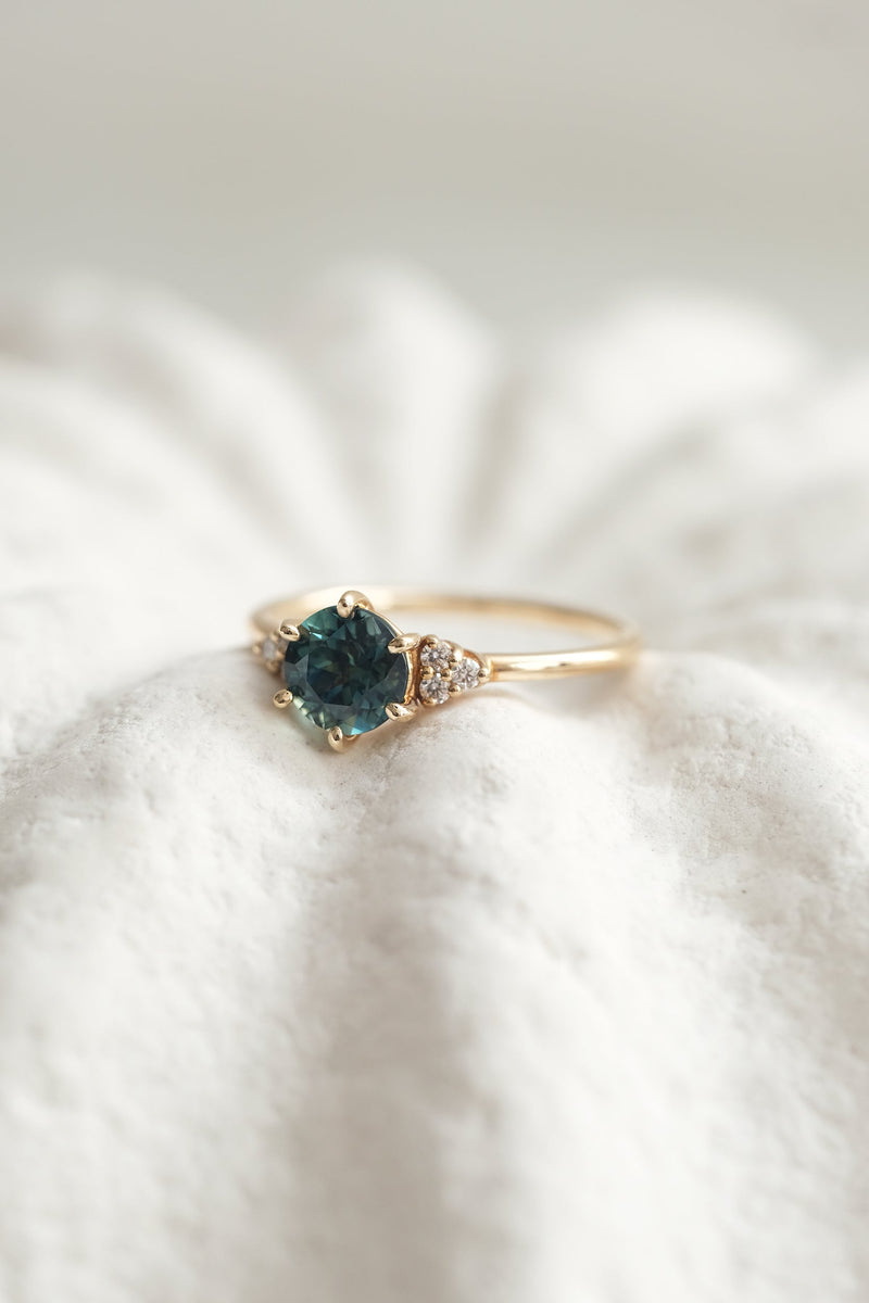 PRÊTE À PARTIR // Bague TALIA // Saphir teal 1ct + Diamants