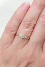 PRÊTE À PARTIR // Bague TALIA // Diamant gris pâle 0,38ct + Diamants blancs