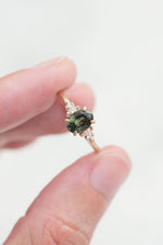 ALICE ring // 1ct green sapphire