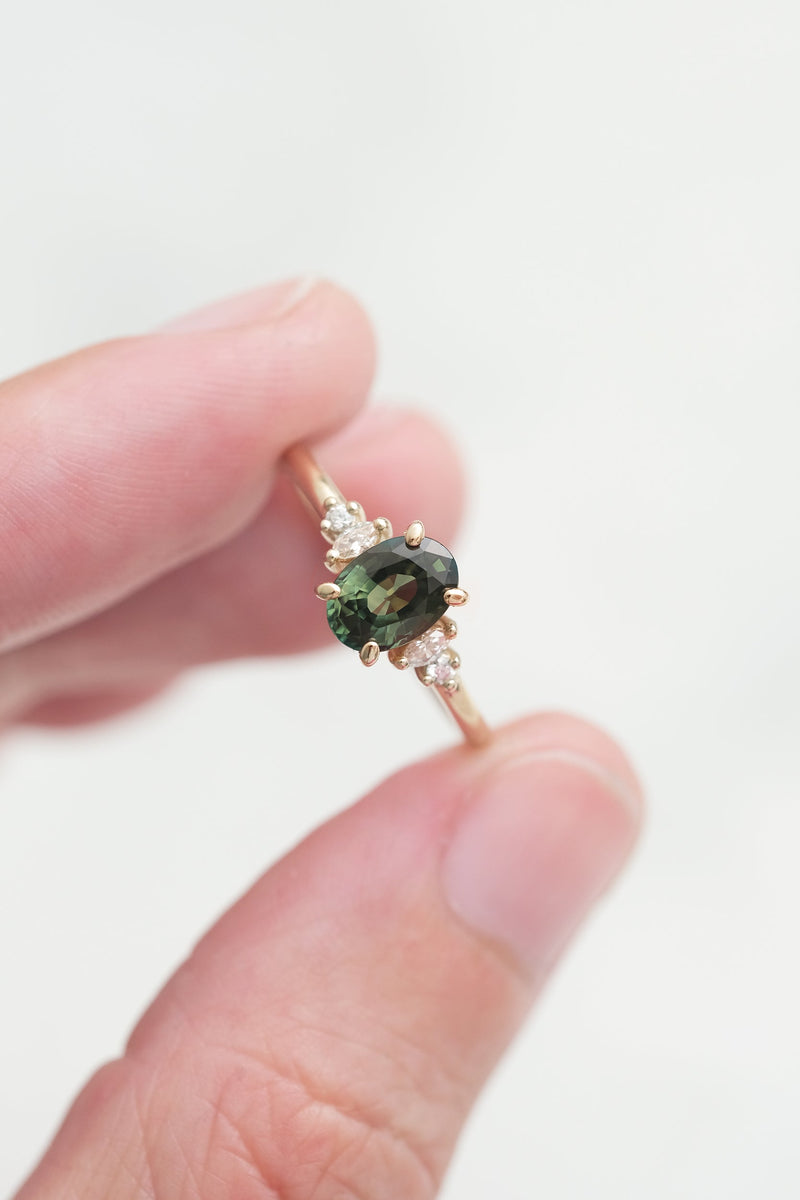 ALICE ring // 1ct green sapphire