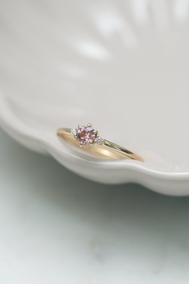 Bague LIV // Grenat Malaya
