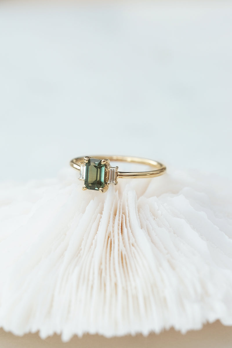 READY TO SHIP // RHYA Ring // Green Sapphire