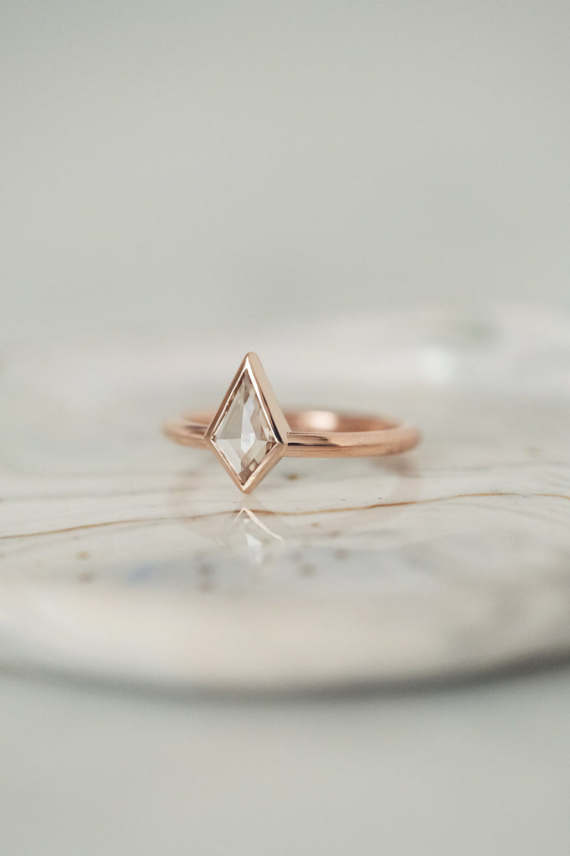 PRÊTE À PARTIR // Bague LIVIA // Diamant champagne 0,55ct