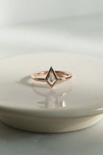 PRÊTE À PARTIR // Bague LIVIA // Diamant champagne 0,55ct