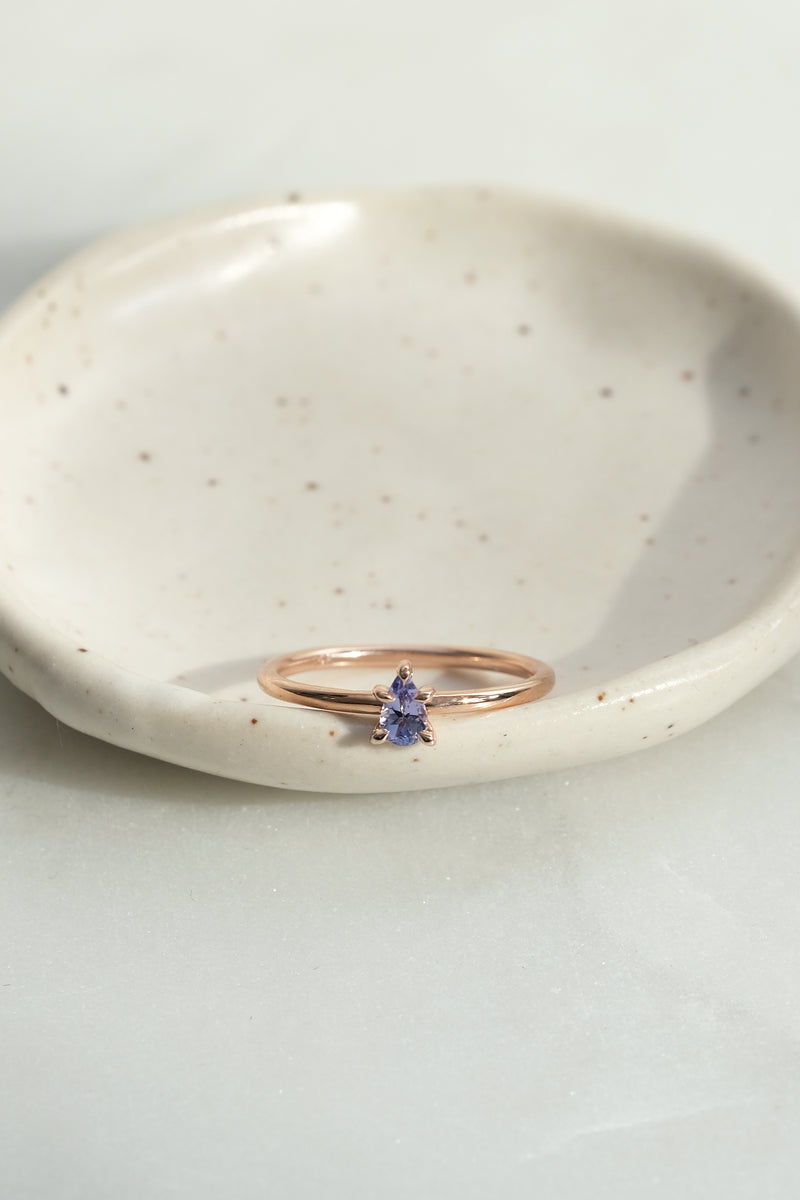 ÉCHANTILLON // Bague Tanzanite poire // Or rose 14K