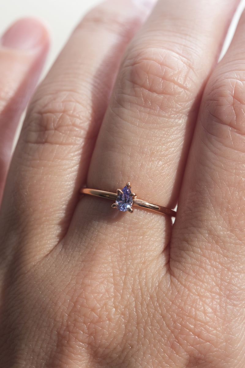 ÉCHANTILLON // Bague Tanzanite poire // Or rose 14K