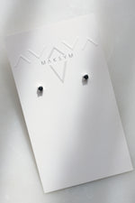 4 prong setting + Spinel earrings // Silver