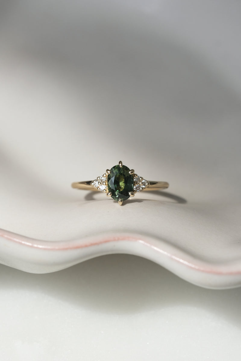 ISLA Ring // 1ct Green Sapphire