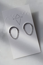 Boucles d'oreilles arc + chaîne // Argent