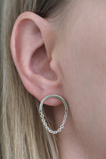 Boucles d'oreilles arc + chaîne // Argent
