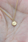 IMPARFAIT // Disc necklace + engraving M // 10k gold