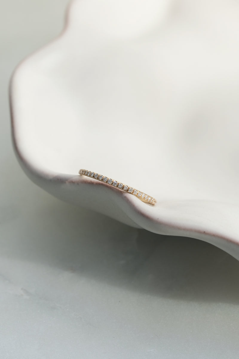 ÉCHANTILLON // Jonc semi éternité // Or 14K + Diamants