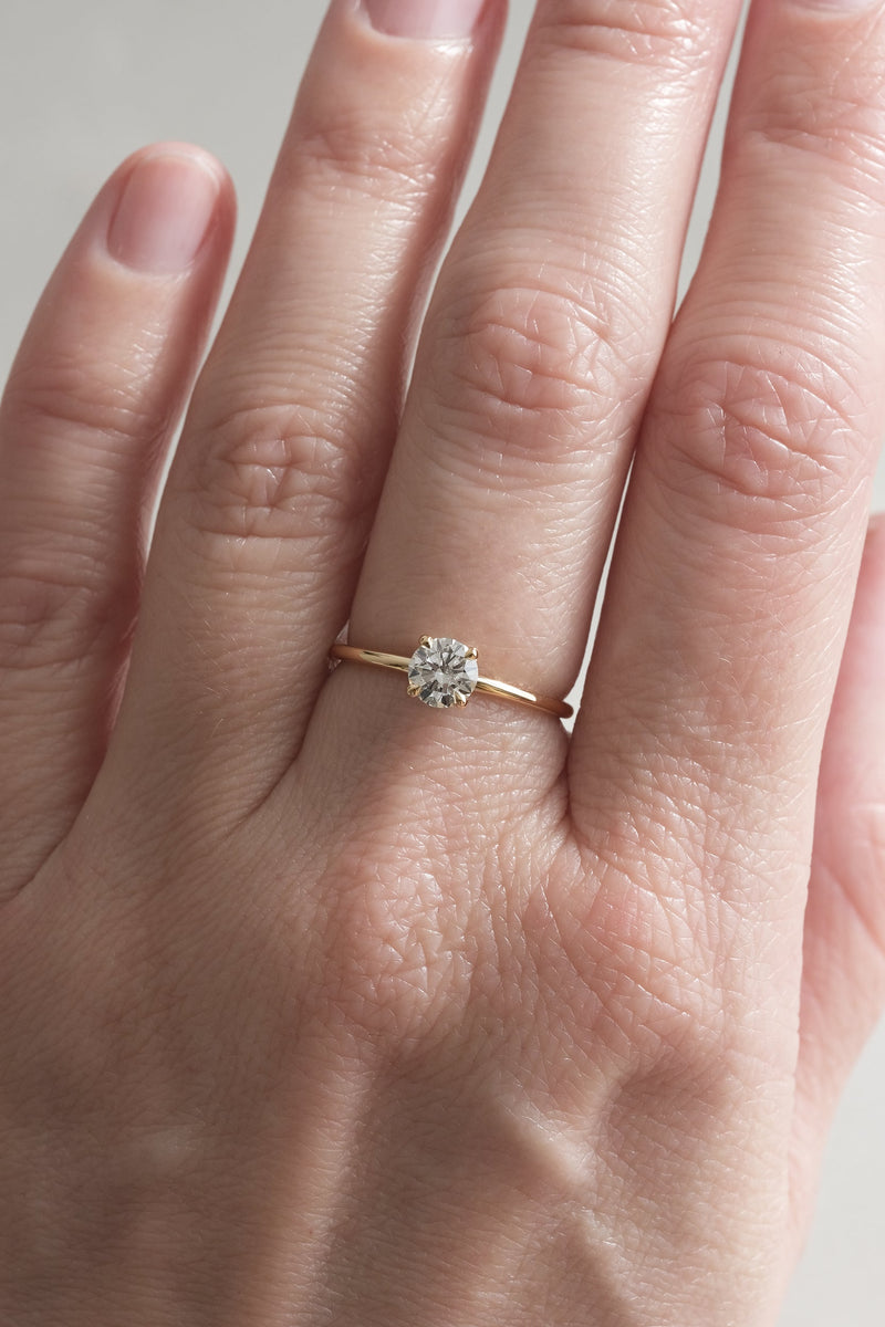 Bague Solitaire Classique à 4 griffes // 0,50ct