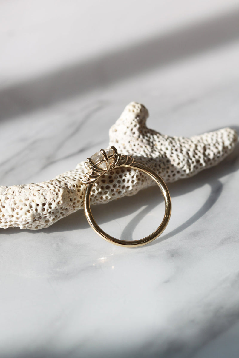 PRÊTE À PARTIR // Bague TALIA // Diamant gris pâle 1,17 ct