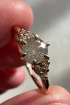 PRÊTE À PARTIR // Bague TALIA // Diamant gris pâle 0,38ct + Diamants blancs