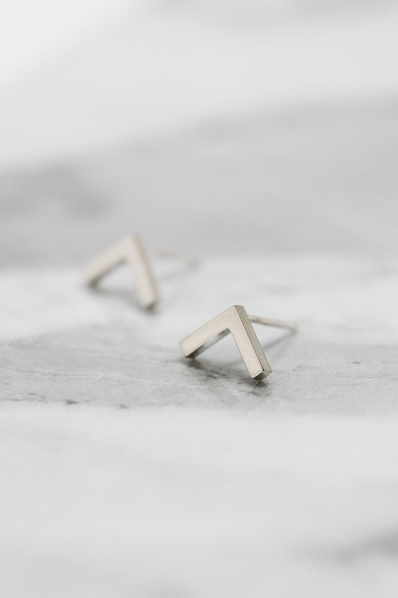 LAST CHANCE // Large chevron earrings // Silver