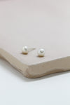 Boucles d'oreilles perles blanches // 5 mm // Argent