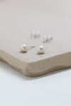 Boucles d'oreilles perles blanches // 5 mm // Argent