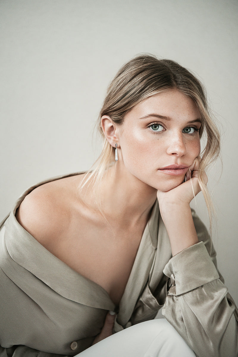 LAST UNITS // Long Biwa pearl earrings // Silver