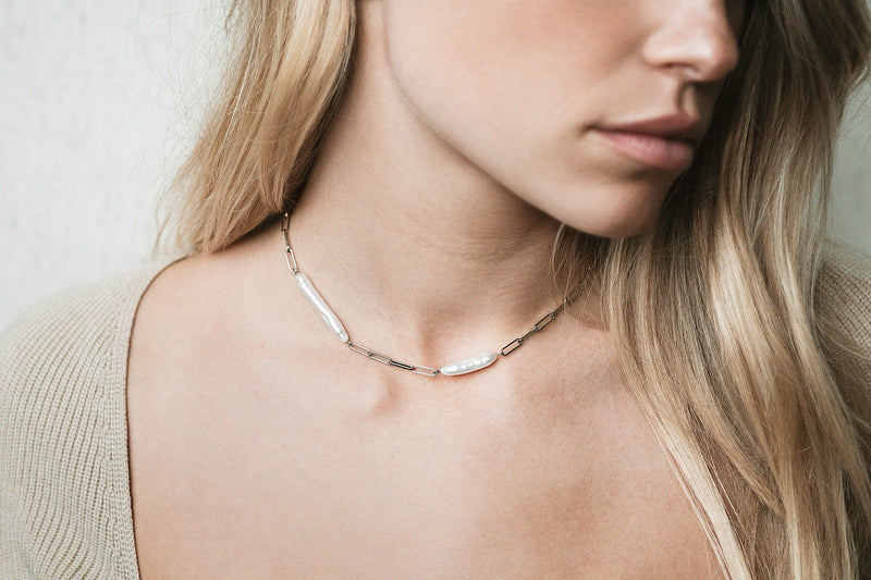 DERNIERS EXEMPLAIRES // Collier chaîne ''paper clip'' + perles Biwa // Argent