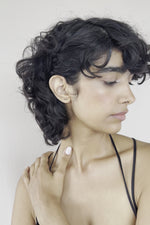DERNIERS EXEMPLAIRES // Boucles d'oreilles barres + 5 spinelles noir  // Or 10K