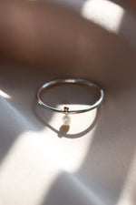 Gold ball ring + pearl // 2 tones