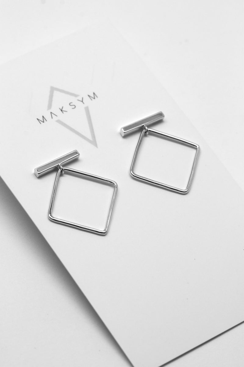 LAST CHANCE // Bar + square earrings