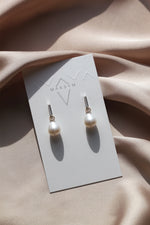 Bar earrings + baroque pearls