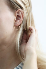 Boucles d'oreilles cercles // Doré