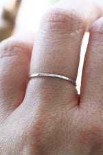 Hammered ring // Silver