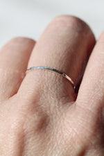 Hammered ring // Silver