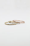 Bague mince martelée // Doré
