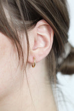 EXCLUSIVITÉ EN LIGNE - Boucles d'oreilles anneaux ronds // Petits // Or jaune 10K