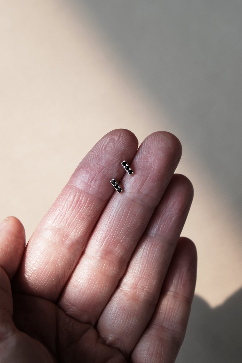 Bar earrings // Silver + 3 black spinels