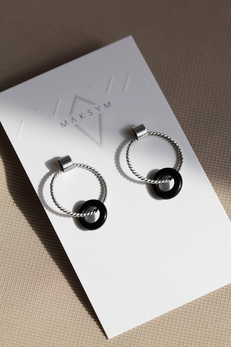 LAST CHANCE // Twisted hoop + black onyx earrings // Silver