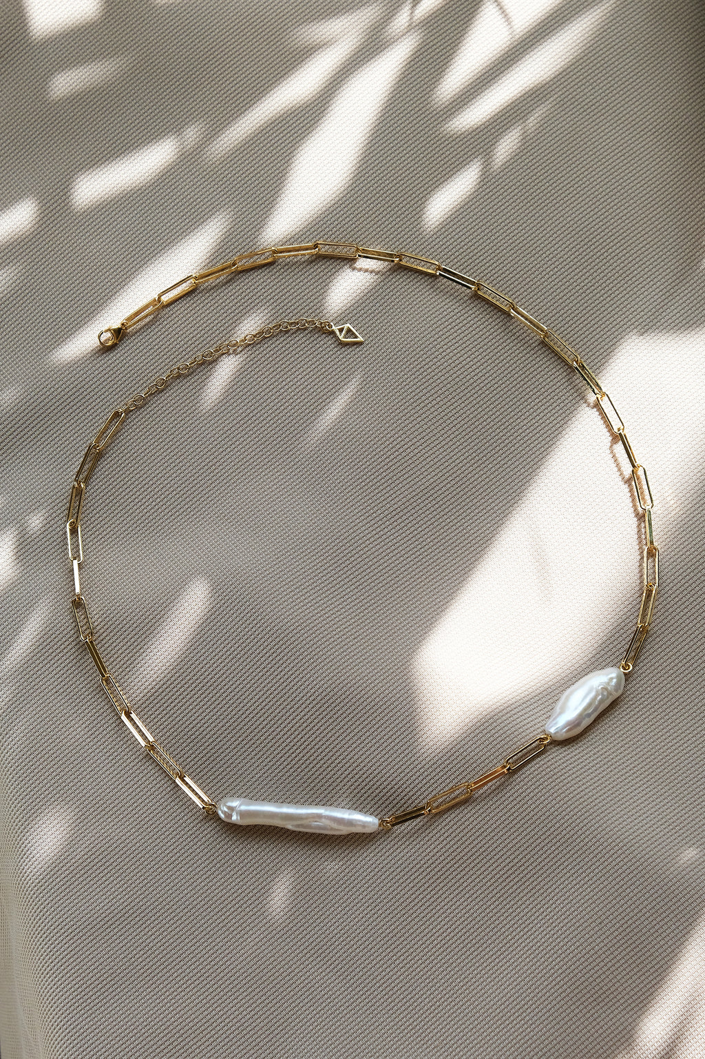 Paper clip chain necklace // Gold