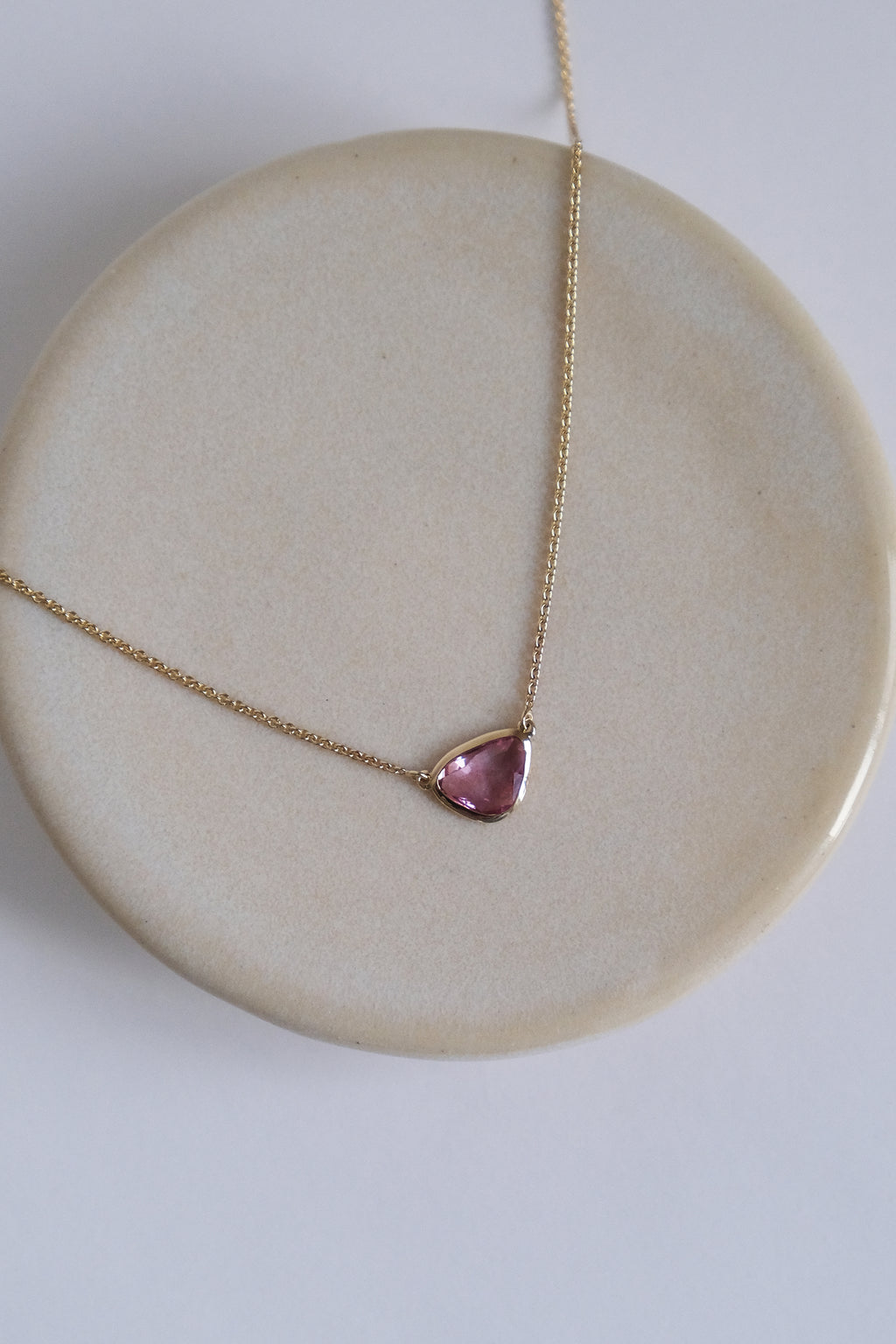 Rose cut pink sapphire necklace // Peach