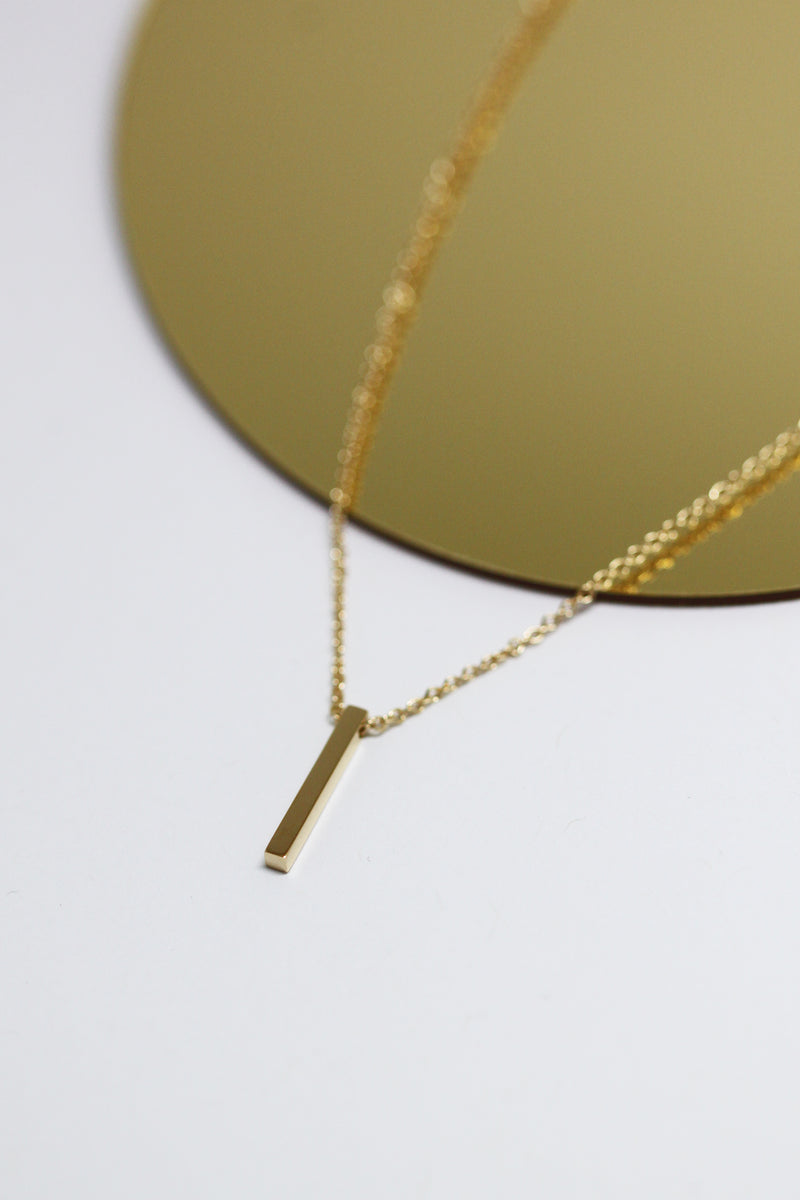 Bar necklace // Gold
