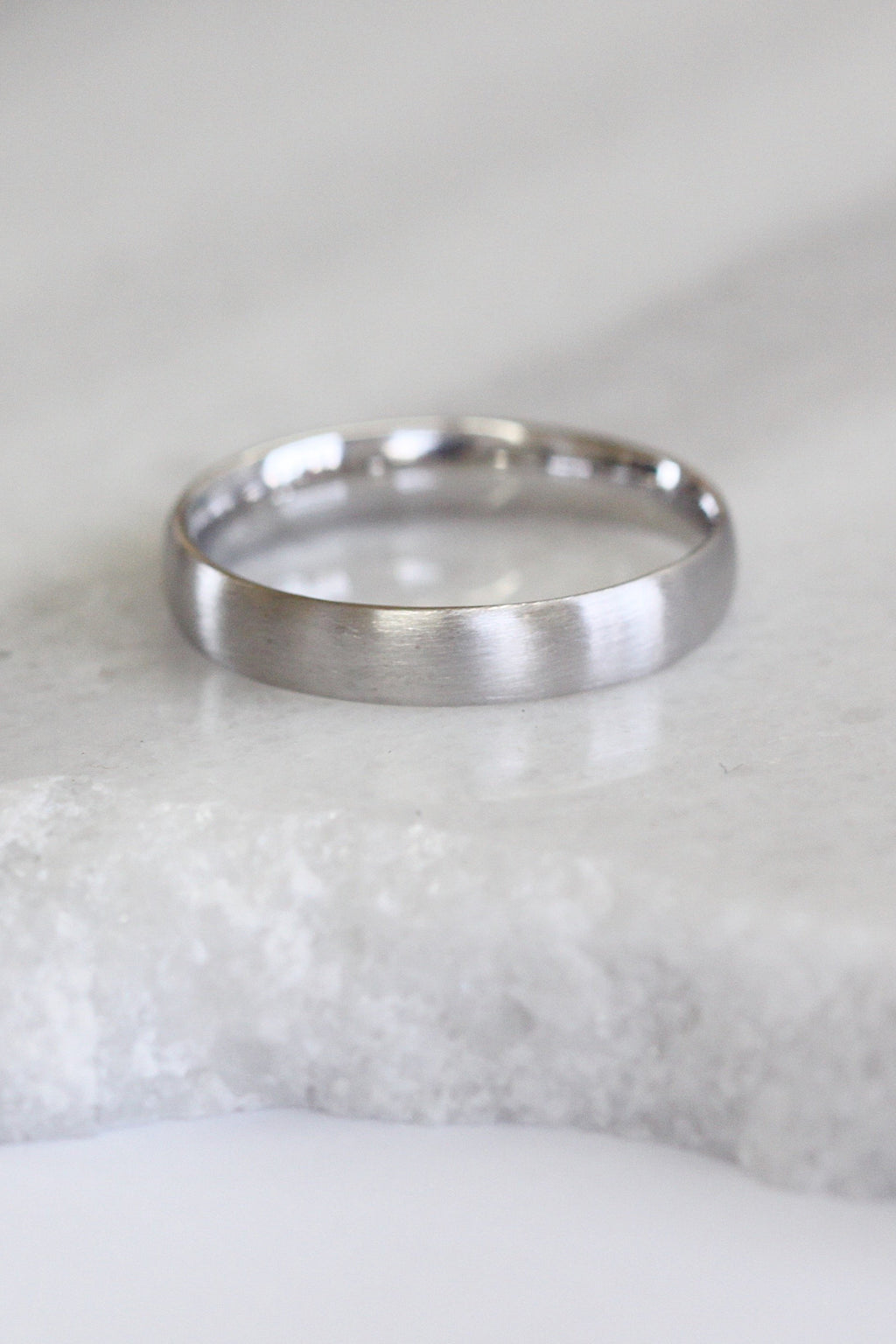 Jonc FÉLIX // 4 mm // Or 14K