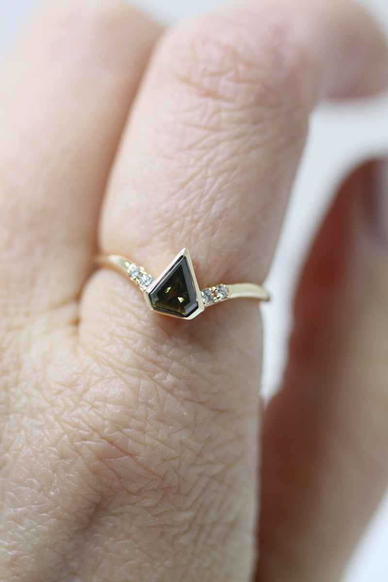 DERNIÈRE CHANCE // Bague diamant olive